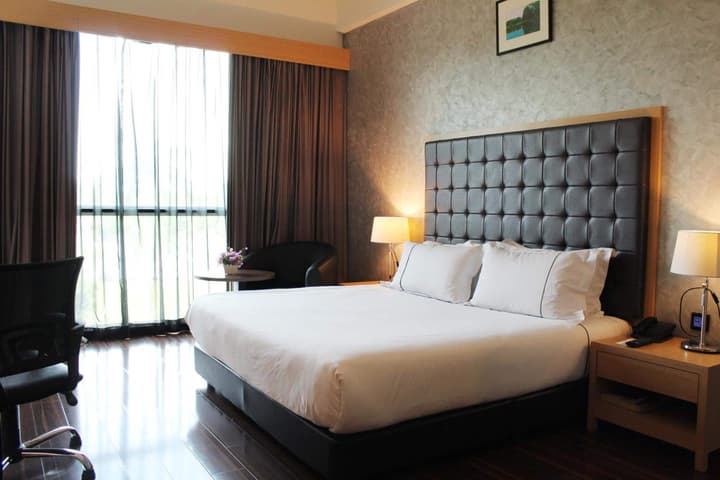Symphony Suites