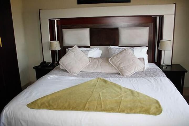 Vhafamadi Bed and Breakfast