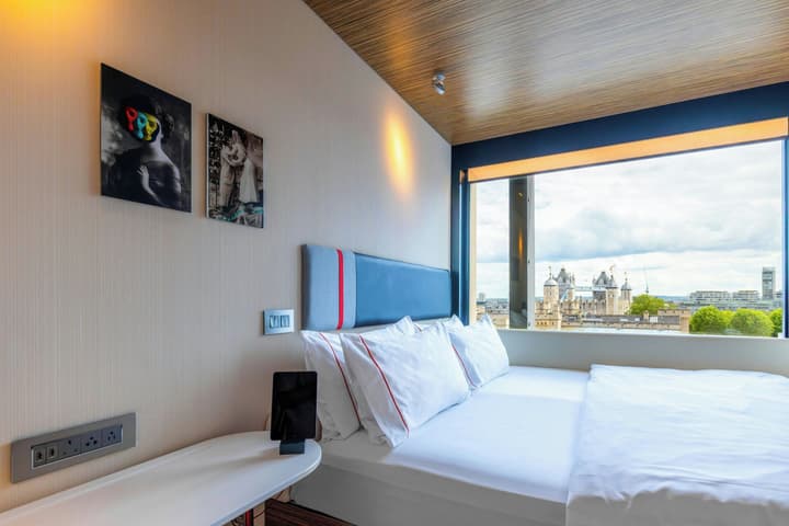 citizenM Tower of London