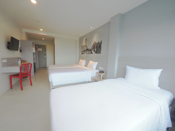 Recenta Style Phuket Town