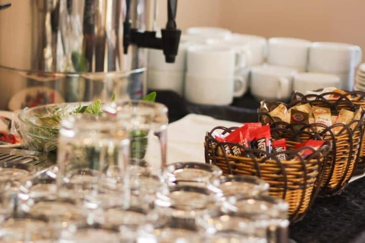 Capri Hotel Suites