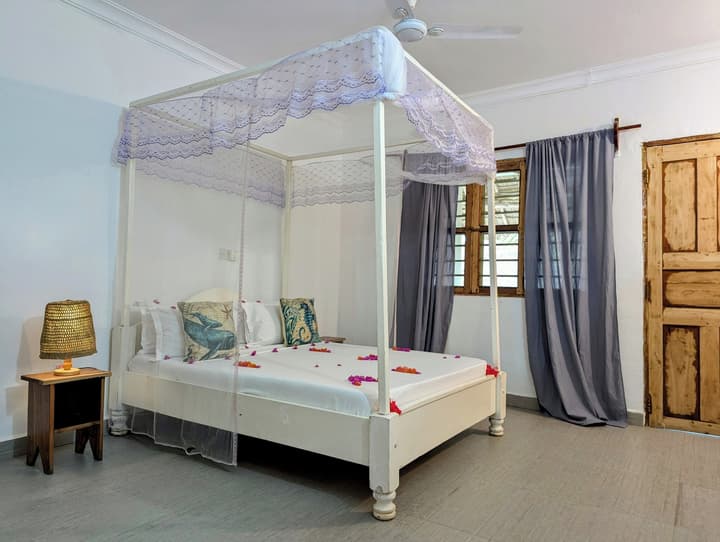 Bahati Villa