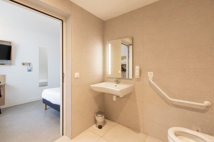Kyriad ECO - Dijon Sud Chenove