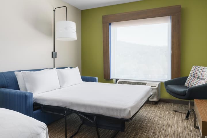 Holiday Inn Express & Suites Oakhurst - Yosemite Park Area by IHG