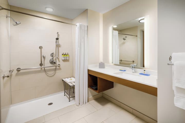 Holiday Inn Express & Suites Oakhurst - Yosemite Park Area by IHG