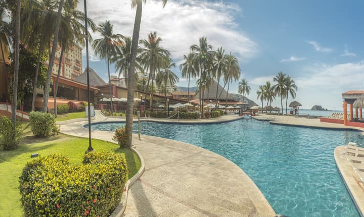Holiday Inn Resort Ixtapa All-Inclusive by IHG