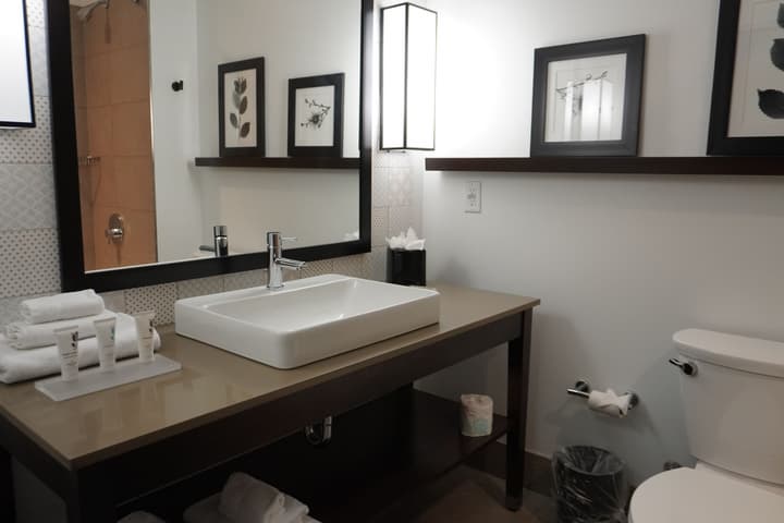 Country Inn & Suites by Radisson Asheville River Arts District