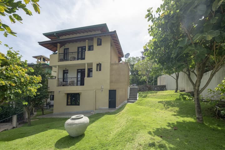 Melheim Kandy Villas