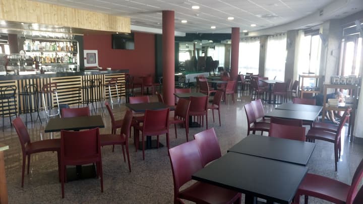 Hotel Humanes