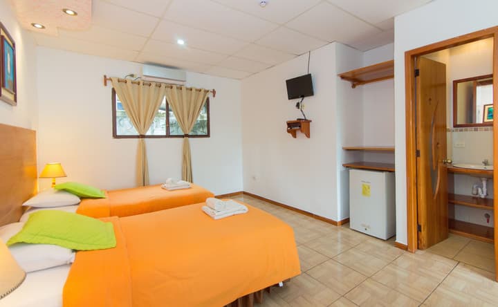 Twin Hotel Galapagos
