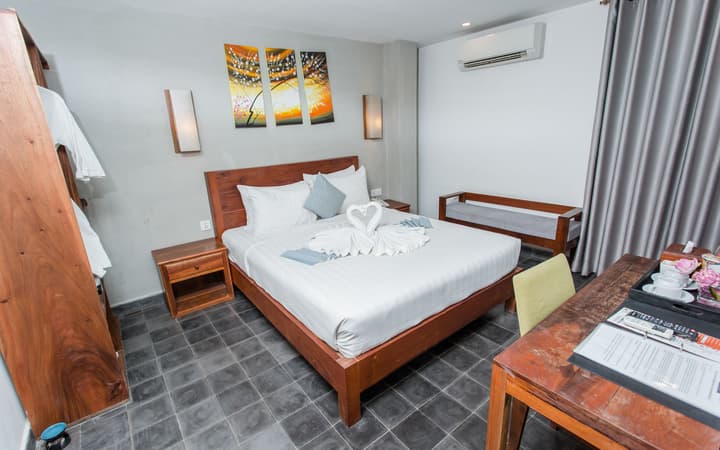Home Chic Hotel