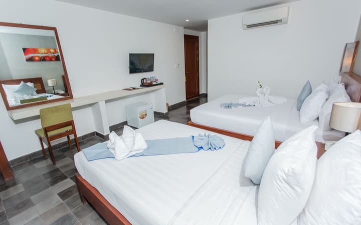 Home Chic Hotel