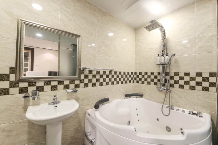 Sugar Hotel