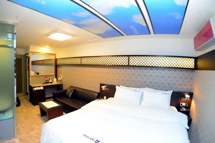 Sugar Hotel