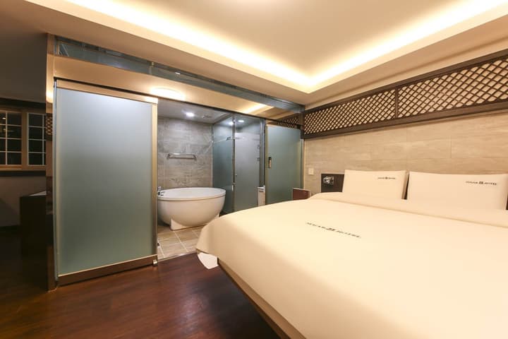 Sugar Hotel