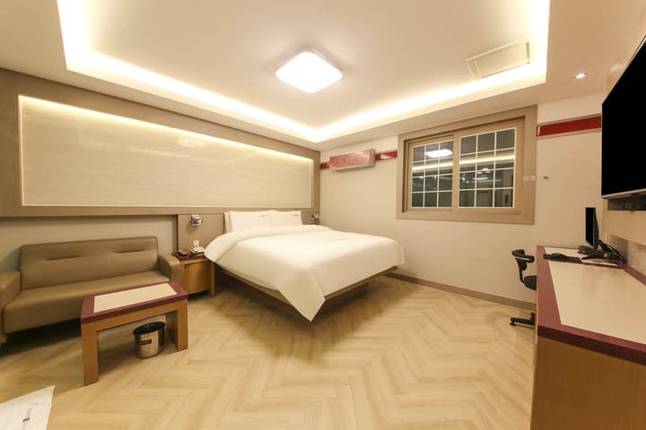 Sugar Hotel