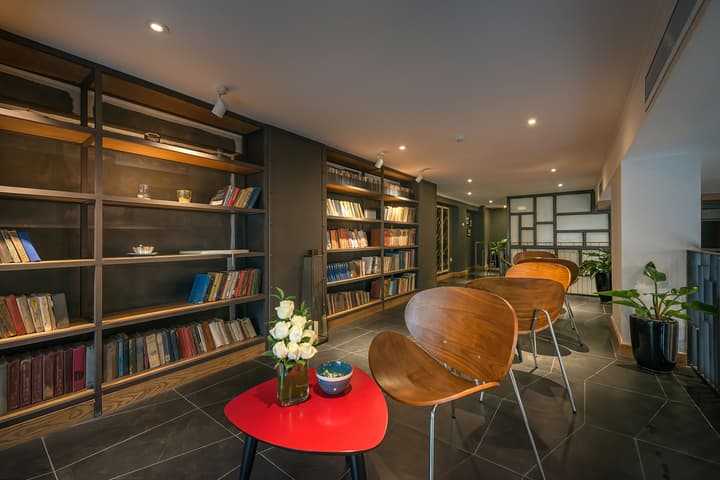 Bespoke Trendy Hotel Hanoi
