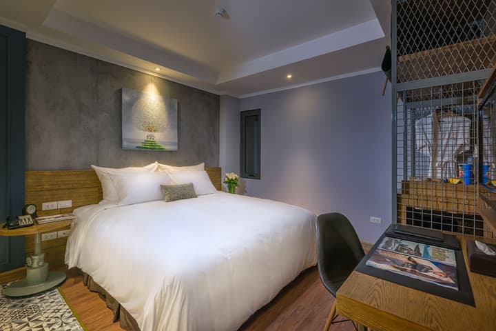 Bespoke Trendy Hotel Hanoi