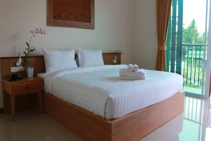 Crystal Lamai Hotel