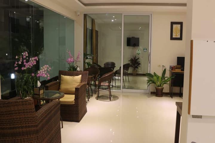 Crystal Lamai Hotel