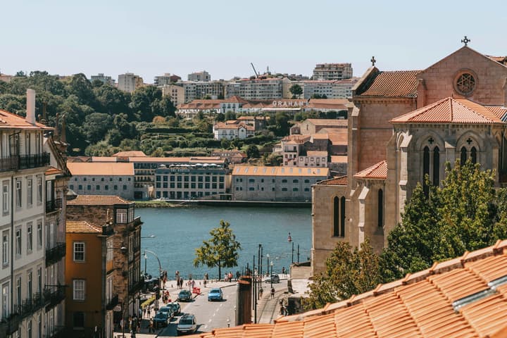 The Editory House Ribeira Porto Hotel