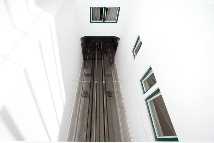 LSA Ascensor da Bica by Numa