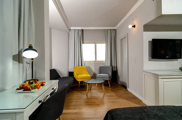 Royal Plaza Hotel