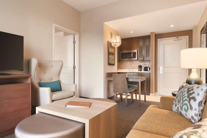 Homewood Suites by Hilton Calgary Downtown