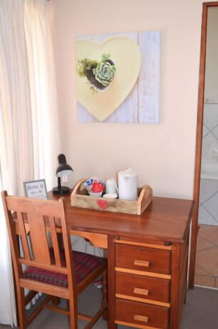 Aan De Bergen Guesthouse South Africa