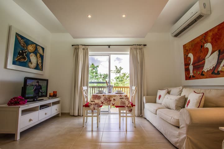 Los Flamencos Aparthotel