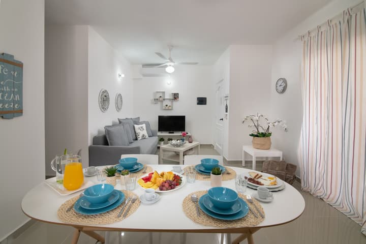 Los Flamencos Aparthotel