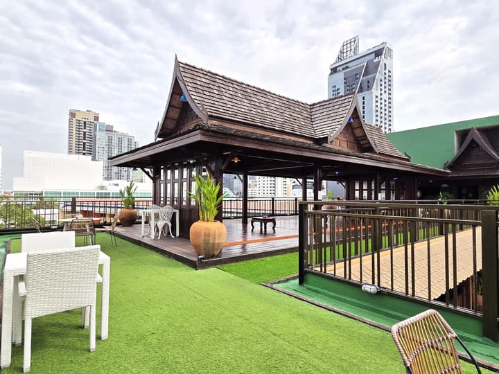 True Siam Rangnam Hotel