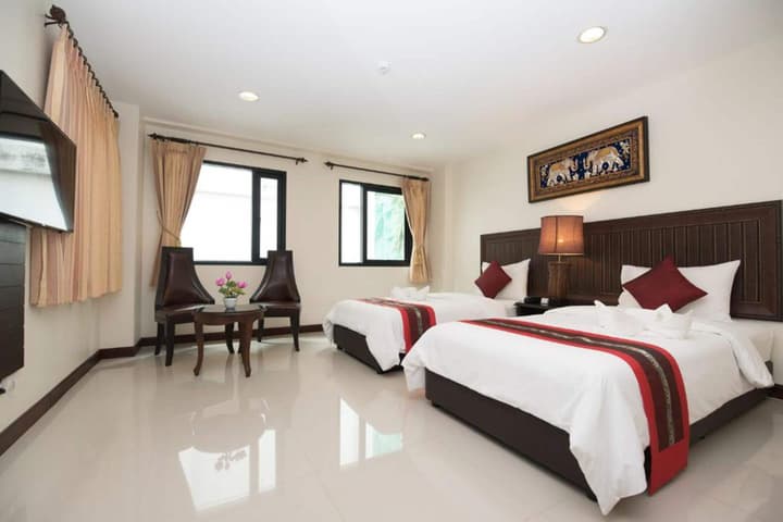 True Siam Rangnam Hotel