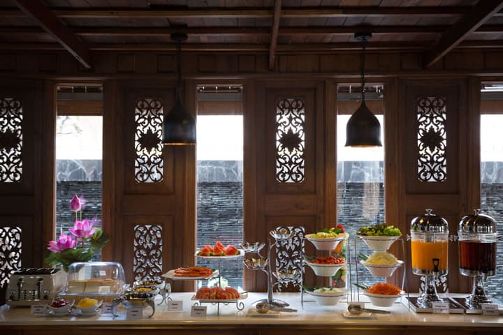 True Siam Rangnam Hotel