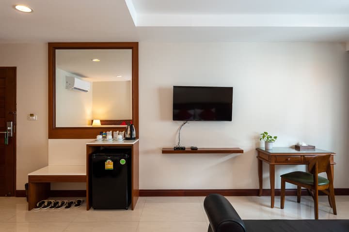 True Siam Rangnam Hotel