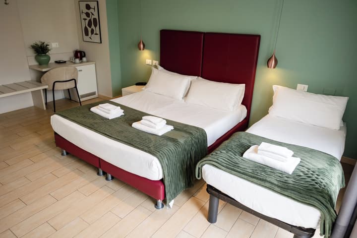 Hotel RossoVino Como