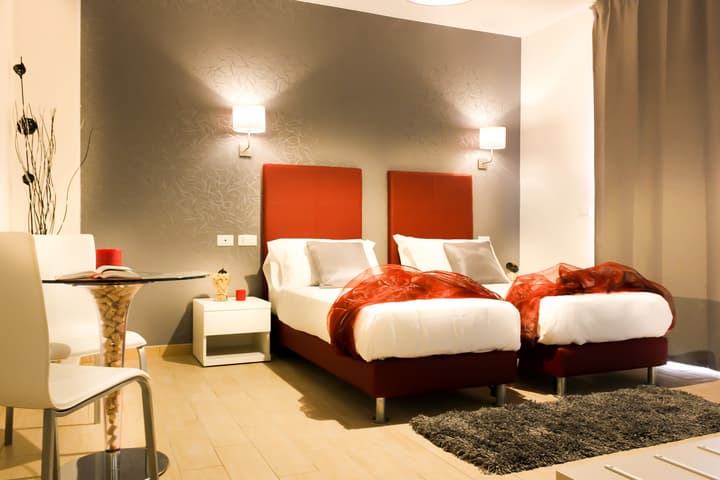 Hotel RossoVino Como
