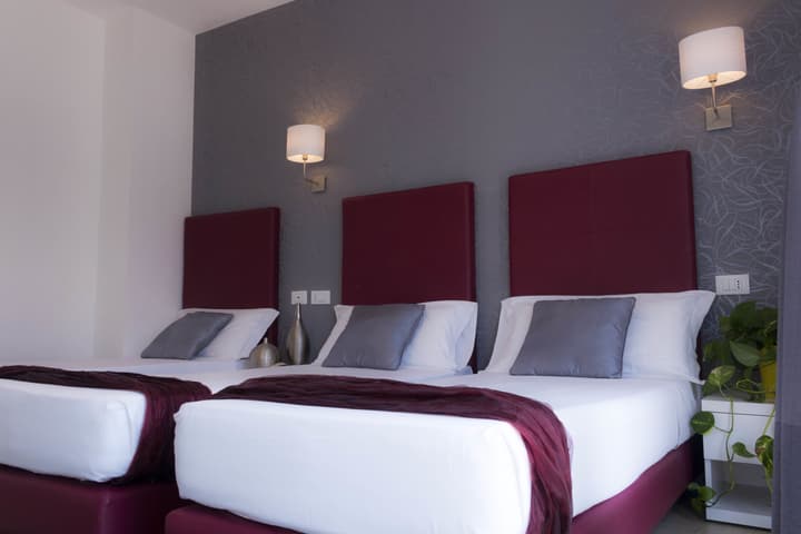 Hotel RossoVino Como