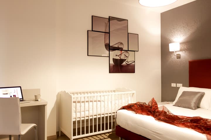 Hotel RossoVino Como