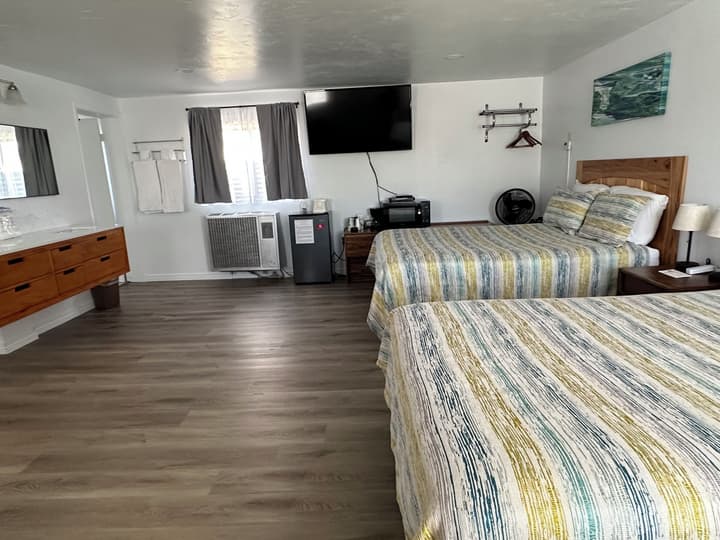Lamplighter Lodge