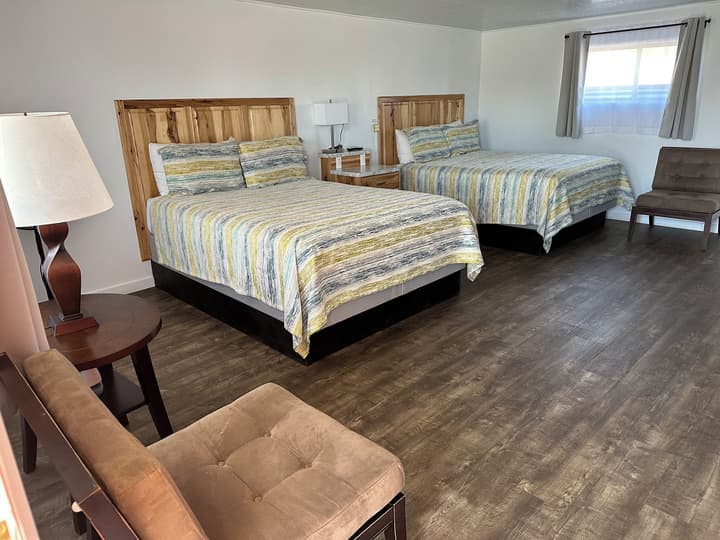 Lamplighter Lodge