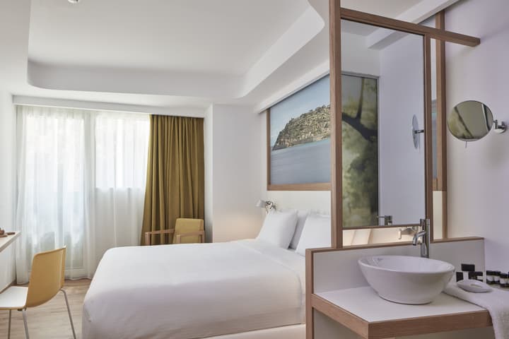 Olive Green Hotel