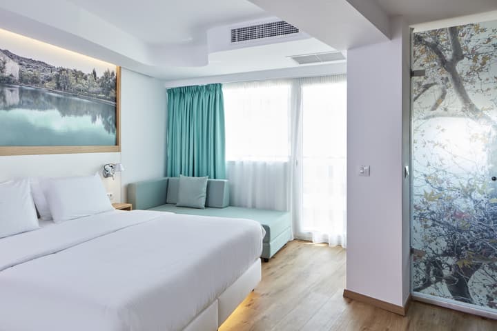 Olive Green Hotel