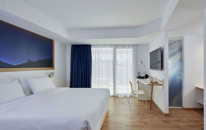 Olive Green Hotel