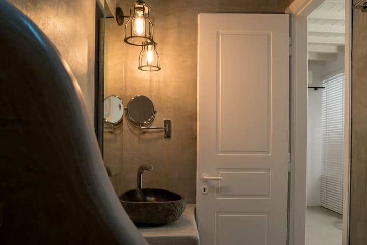Cova Mykonos Suites