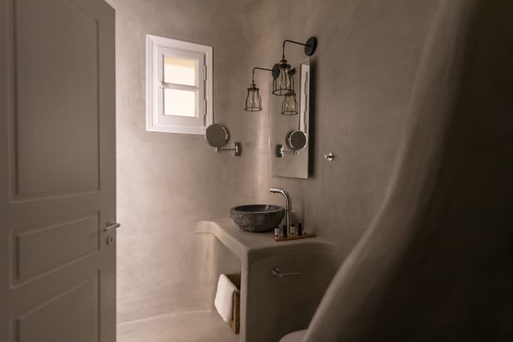 Cova Mykonos Suites