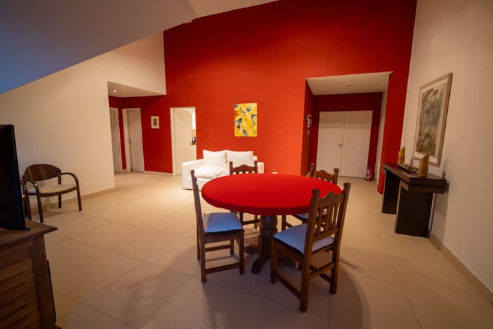 Hotel Mil 810