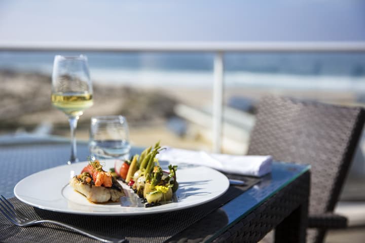 The Beachfront Praia D'el Rey Golf & Beach Resort