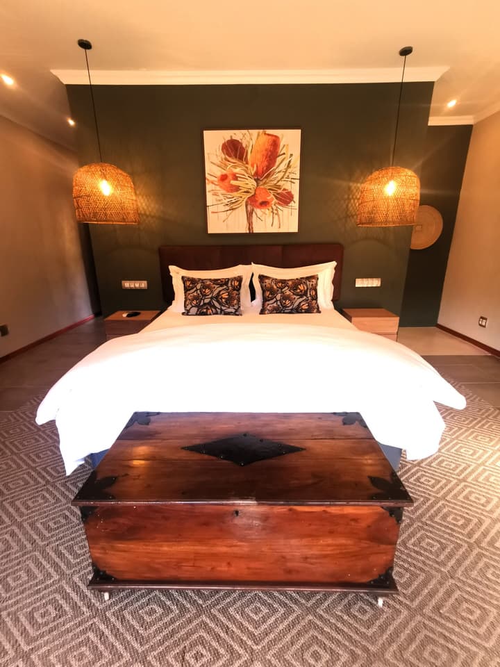 Bambuu Lakeside Lodge