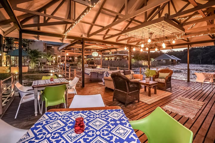 Bambuu Lakeside Lodge